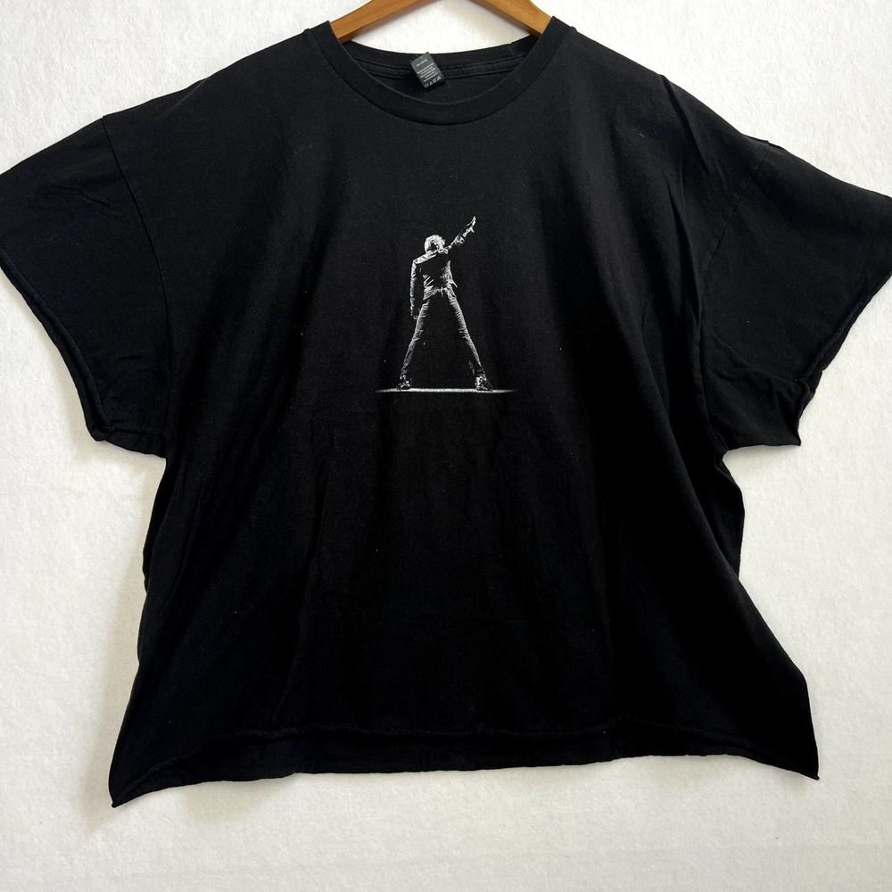 Bon Jovi Tshirt 2018 Tour Cropped Tshirt Women's Size XL 2018 CONCERT TEE - Picture 3 of 5